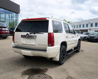 This Cadillac Escalade has a dependable Gas/Ethanol V8 6.2L/378 engine powering this Automatic trans... (image 4)