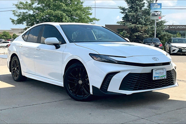 2025 Toyota Camry Hybrid SE Upgrade AWD in Cars & Trucks in Mississauga / Peel Region - Image 3