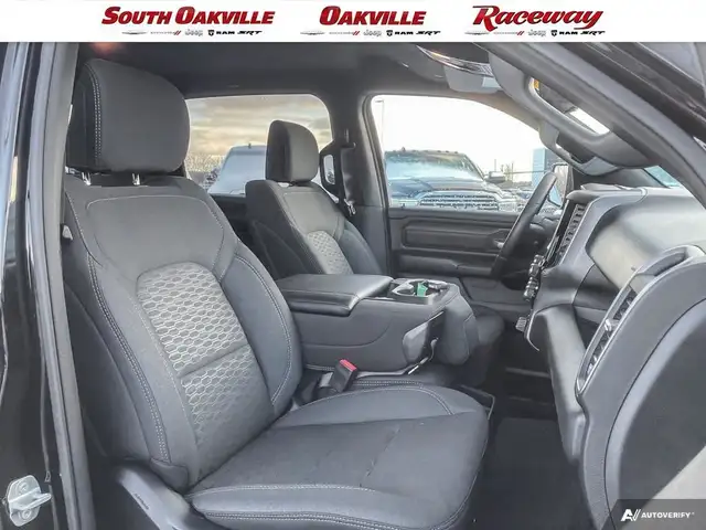 2025 Ram 1500 TRADESMAN CREW CAB | 6.4 BOX | 3.92 AXLE | DEMO | in Cars & Trucks in Oakville / Halton Region - Image 14