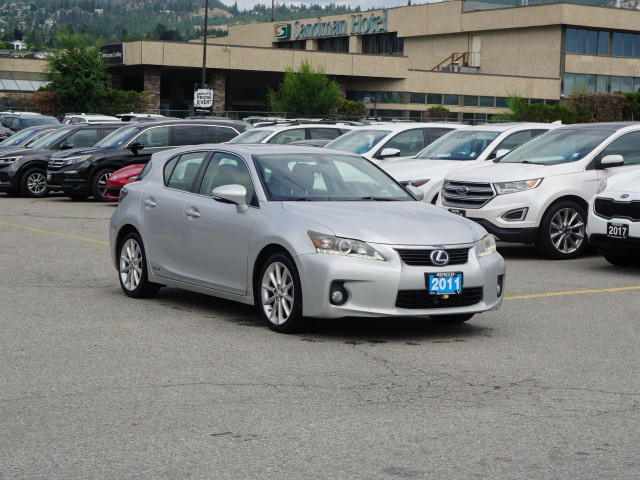 2011 Lexus CT 200h in Cars & Trucks in Penticton - Image 3