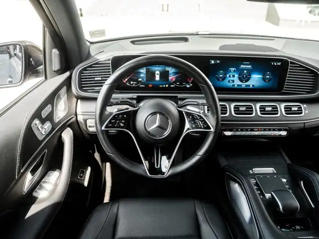 2024 Mercedes-Benz GLE 350 Panoroof AMG Package Night Package dans Autos et camions dans Ville de Toronto - Image 13