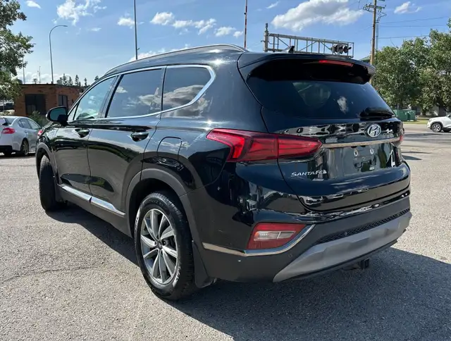 2019 Hyundai Santa Fe Preferred All Wheel Drive - Low Kms62863709385089123