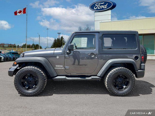 2016 Jeep Wrangler Sport | HARD/SOFT TOP| 4 SEATER in Cars & Trucks in Kitchener / Waterloo - Image 4