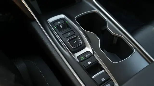 2020 Honda Accord Hybrid Base, Apple Carplay, Backup Camera, All in Cars & Trucks in Mississauga / Peel Region - Image 29