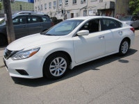 AUTOMATIC. FINSIHED IN WHITE WITH BLACK INTERIOR. A/C, PUSH BUTTON START, KEYLESS ENTRY, CAR PROOF V... (image 2)