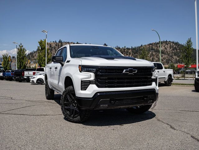 2025 Chevrolet Silverado 1500 LT Trail Boss in Cars & Trucks in Kelowna - Image 2