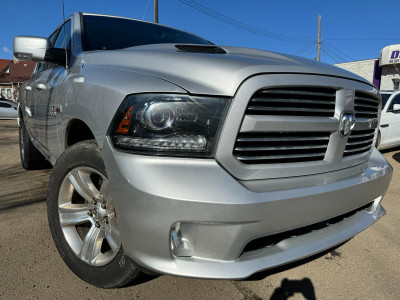 2013 RAM 1500 SPORT 5.7L HEMI CREWCAB 4x4 with only 151,017 kms!