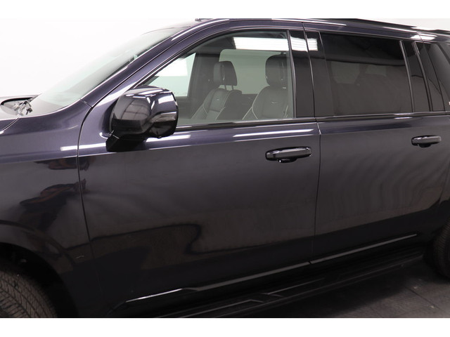 2024 Cadillac Escalade ESV ESV SPORT AWD, SUPER-CRUISE, 8-PASS,  in Cars & Trucks in Longueuil / South Shore - Image 3