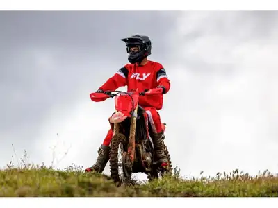 2025 Honda CRF450RX Honda CRF450RX : Motocyclette hors route de compétition 450 cm3 Pour les motocyc...