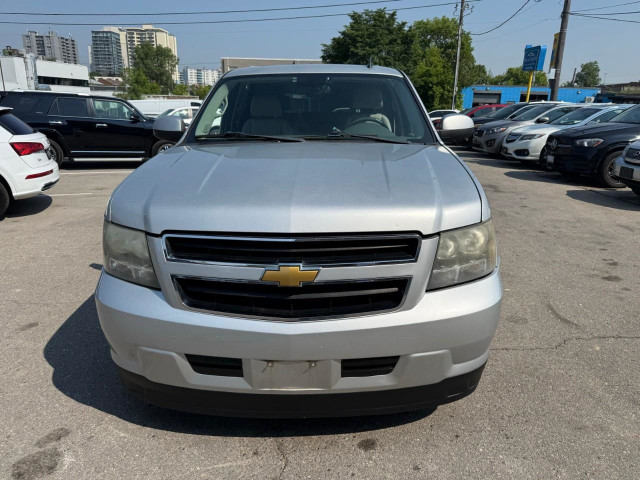 2010 Chevrolet Tahoe Hybrid 2010 Chevrolet Tahoe, hybrid in Cars & Trucks in City of Toronto - Image 3