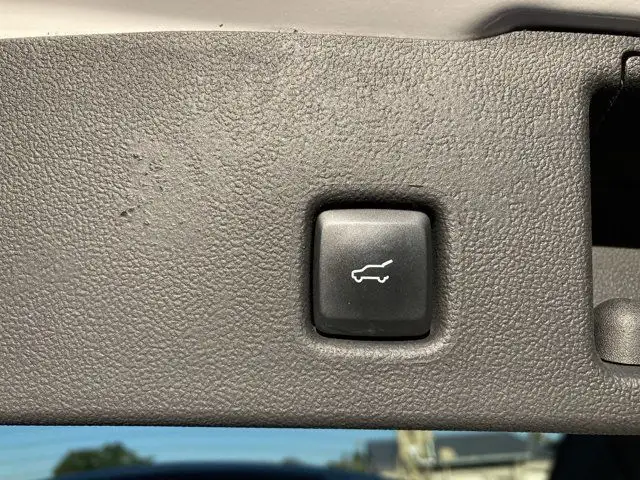 2021 Ford Escape Titanium in Cars & Trucks in Hamilton - Image 20