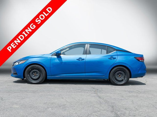 2021 Nissan Sentra SV | Clean Carfax | One Owner | Heated Seats in Cars & Trucks in Hamilton - Image 3