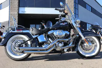 Features Detachable Windshield Solos Seat Sissy Bar Highway Pegs Rinehart 2-2 ExhaustTalk with us ab...