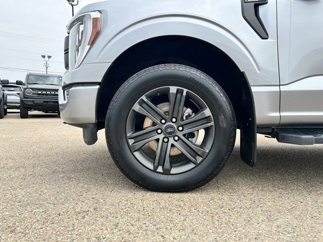 2021 Ford F-150 Lariat SuperCrew 145 | Pro Power | Moonroof in Cars & Trucks in Edmonton - Image 3