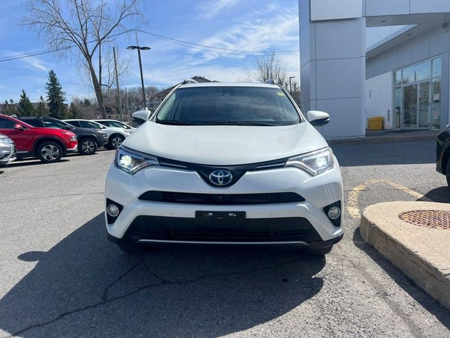 2018 Toyota RAV4 Hybrid AWD Hybrid Limited in Cars & Trucks in Ottawa - Image 2