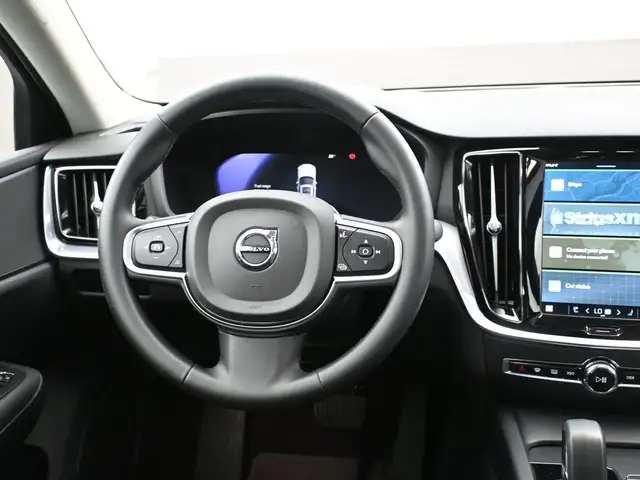 2024 Volvo S60 B5 B5 CORE SUNROOF, NAVIGATION, HEATED POWER SEAT in Cars & Trucks in City of Halifax - Image 22