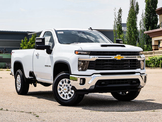 2025 Chevrolet Silverado 2500HD LT in Cars & Trucks in Strathcona County - Image 2