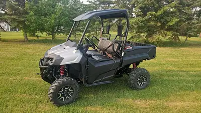 APPLY NOW: https://www.ridecollective.ca/get-pre-approved The 2020 Honda Pioneer 700 is a versatile,...