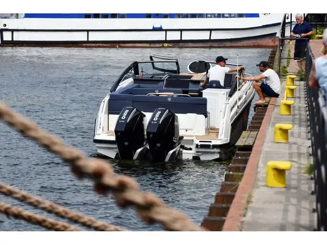 2025 Parker 910 ODYSSEY in Powerboats & Motorboats in Québec City - Image 7