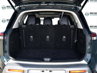 The 2023 Nissan Pathfinder SL 4WD in a stunning green finish perfectly combines rugged 4x4 capabilit... (image 7)