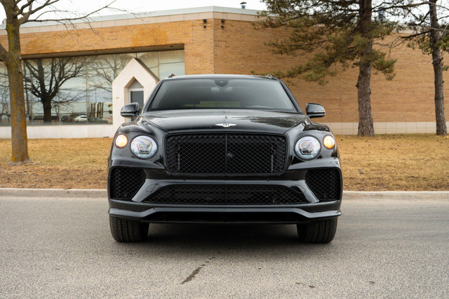 2021 Bentley Bentayga Carbon exterior V8 AWD Carbon exterior in Cars & Trucks in Mississauga / Peel Region - Image 2