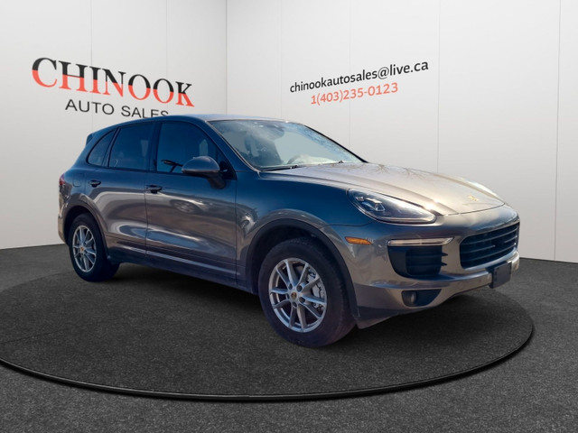 2016 Porsche Cayenne AWD LEATHER HEATED AND COOLED SEATS, NAV, S in Cars & Trucks in Calgary