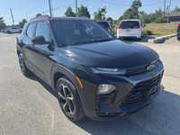 Turn heads and take on the road with confidence in this 2023 Chevrolet Trailblazer RS. With its bold... (image 6)