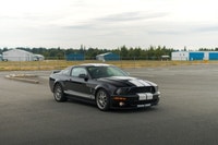 Collector-grade and barely broken in, this 2007 Ford Shelby Mustang GT500 shows only 5,200 km. Power... (image 1)