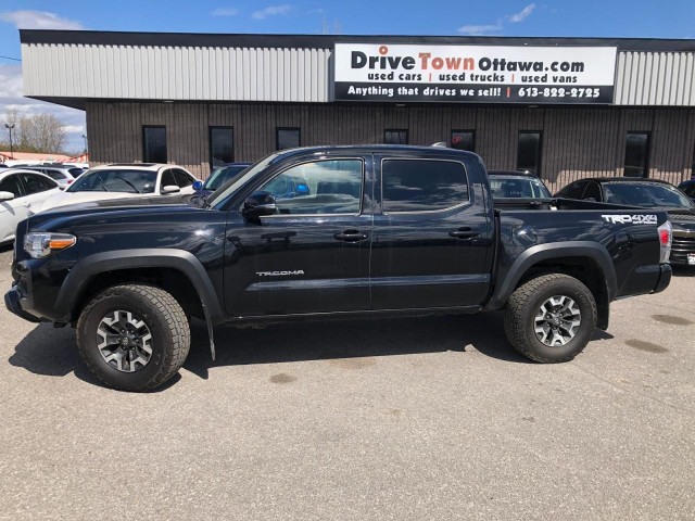  2021 Toyota Tacoma 4x4 Double Cab Auto SB Nightshade in Cars & Trucks in Ottawa - Image 2