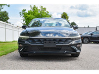 Pre-Owned. Visit us today at Hyundai Pembroke and check out this 2025 Hyundai Elantra Preferred, Sto... (image 7)