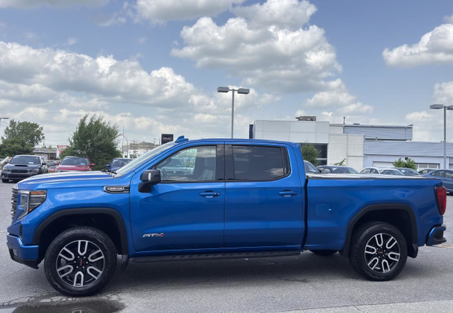 GMC Sierra 1500 AT4 cabine multiplace 4RM 147 po 2022 à vendre in Cars & Trucks in Gatineau - Image 3