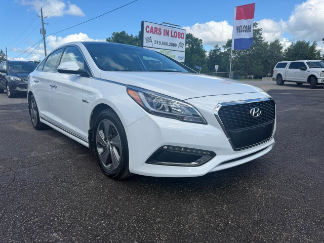 2016 Hyundai Sonata Hybrid Limited in Cars & Trucks in London