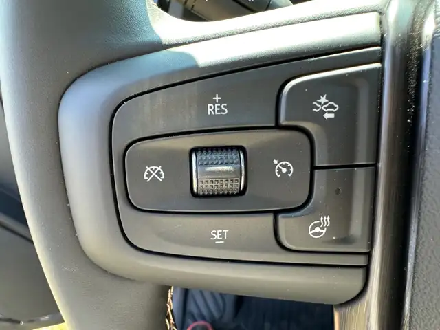2025 GMC Sierra 2500HD AT4 in Cars & Trucks in Markham / York Region - Image 15