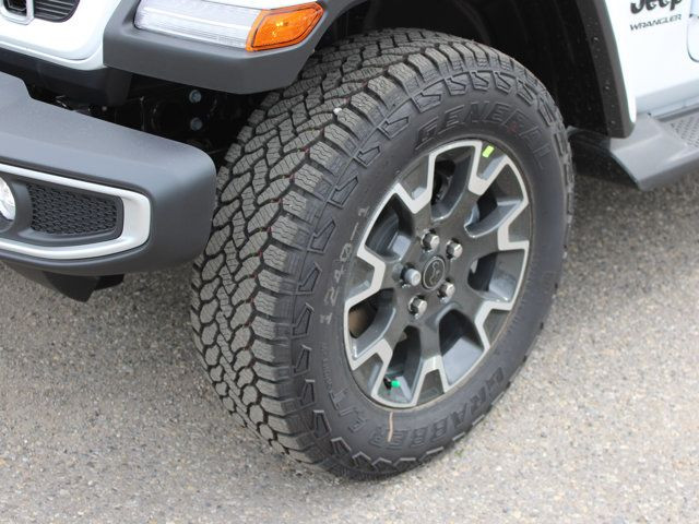 2025 Jeep Wrangler Sahara 4x4, Heated Leather, Nav, 12 Inch in Cars & Trucks in Calgary - Image 2