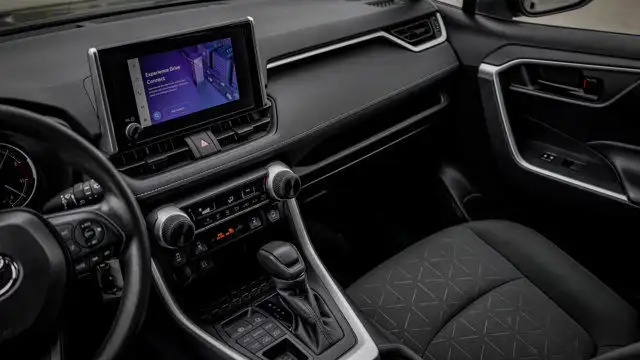 2023 Toyota RAV4 LE AWD | Heated Seats | Lane Keeping | CarPlay in Cars & Trucks in Guelph - Image 15