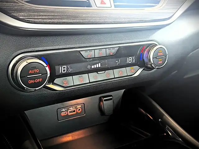2022 Nissan Altima 2.5 Platinum AWD in Cars & Trucks in City of Montréal - Image 22