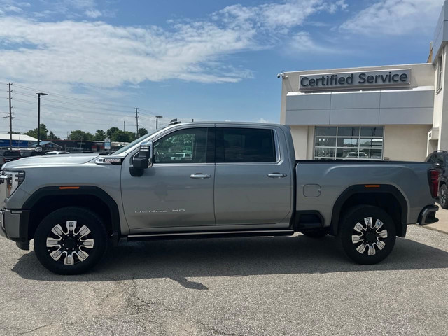 2024 GMC Sierra 2500HD Denali in Cars & Trucks in Barrie - Image 3