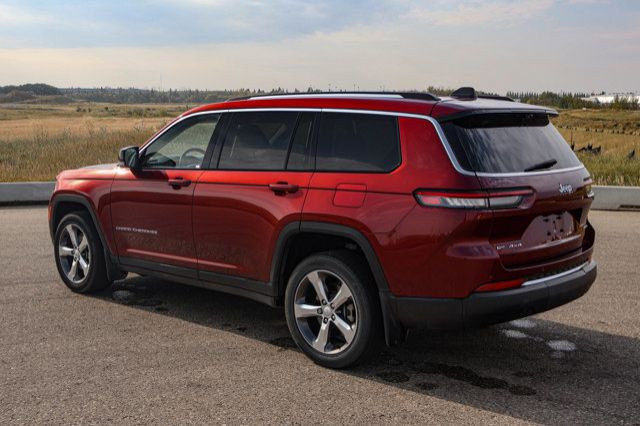 2022 Jeep Grand Cherokee L Limited in Cars & Trucks in Strathcona County - Image 2