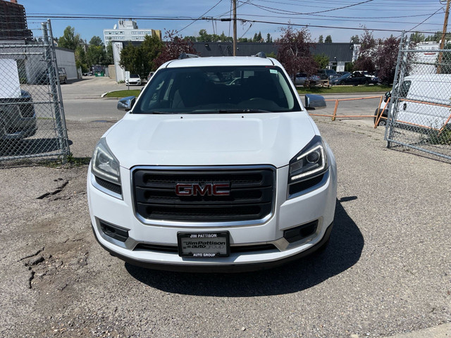 2016 GMC Acadia AWD 4dr SLE w/SLE-2 in Cars & Trucks in Calgary - Image 3