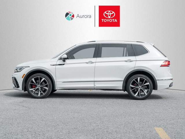 2023 Volkswagen Tiguan Highline R-Line R-Line, Beautiful Colo... in Cars & Trucks in Markham / York Region - Image 3