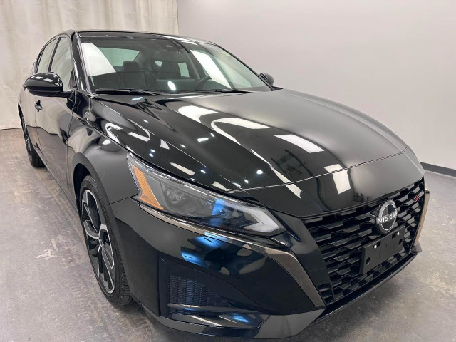 2023 Nissan Altima SR 2.5L I4 | HEATED FRONT SEATS | HEATED S... in Cars & Trucks in Lethbridge