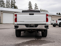 4 X 4 Engine: DURAMAX 6.6L TURBO-DIESEL V8 8 - Cyl Other Equipment 4 X 4 (image 3)