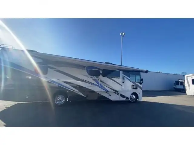 2023 Thor Motor Coach Windsport 34R in RVs & Motorhomes in Abbotsford - Image 11