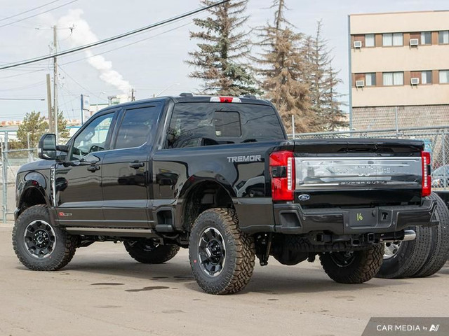 2025 Ford F-350 Super Duty KING RANCH in Cars & Trucks in Edmonton - Image 4