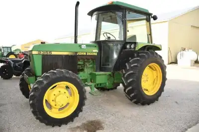 JOHN DEERE 2355 TRACTOR. ONE OWNER! NICE! 4WD, CAB, HI-LO, FRONT WEIGHT BRACKET, 11.2-24 FRONT RUBBE...