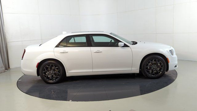 2021 Chrysler 300 300S - All Wheel Drive, Pentastar V6 in Cars & Trucks in Winnipeg - Image 2