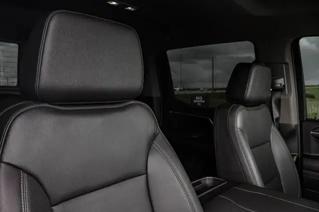 2023 Chevrolet Silverado 1500 RST CREWCAB 4X4 LEATHER dans Autos et camions dans Comté de Strathcona - Image 15