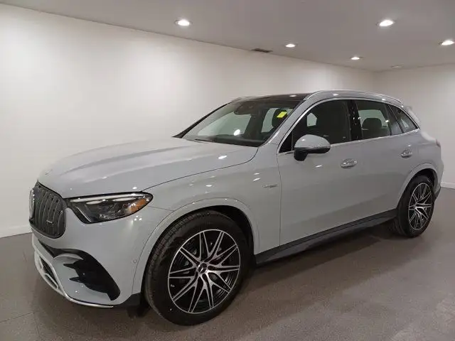 2025 Mercedes-Benz GLC 43 AMG in Cars & Trucks in Regina - Image 3