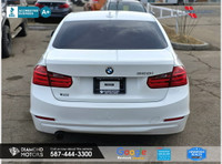 2L 4-CYLINDER ENGINE, LEATHER, SUNROOF, LARGE TOUCHSCREEN, RWD, KEYLESS ENTYR, PUSH START, AND MUCH... (image 4)