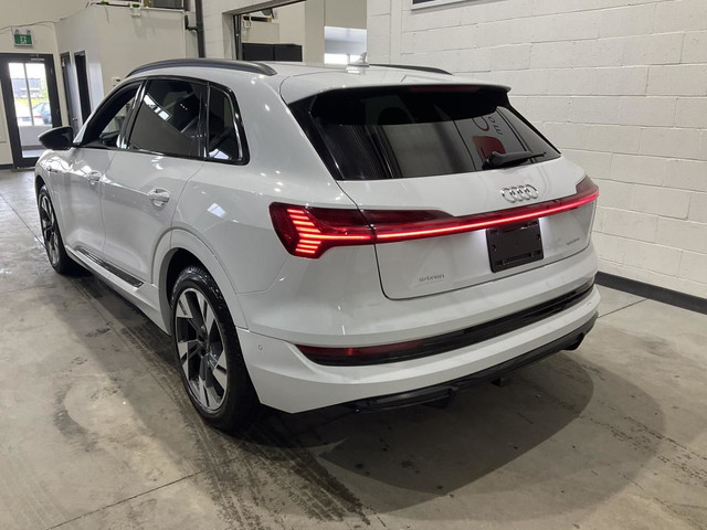 Audi e-tron 2022 Progressiv quattro PREMIUM **TOIT PANO**NAVI** in Cars & Trucks in Laval / North Shore - Image 2